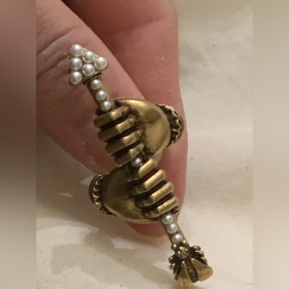 GUCCI Hand And Arrow Ring Size 5/14 - Picture 11 of 16